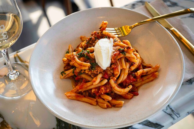 Iconic Eats of Calgary Food Tour - Why this food tour feels like a meal, not a snack crawl