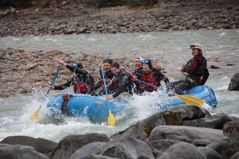 Jasper: Athabasca River Mile 5 Whitewater Rafting Tour - The opening float and the mountain views