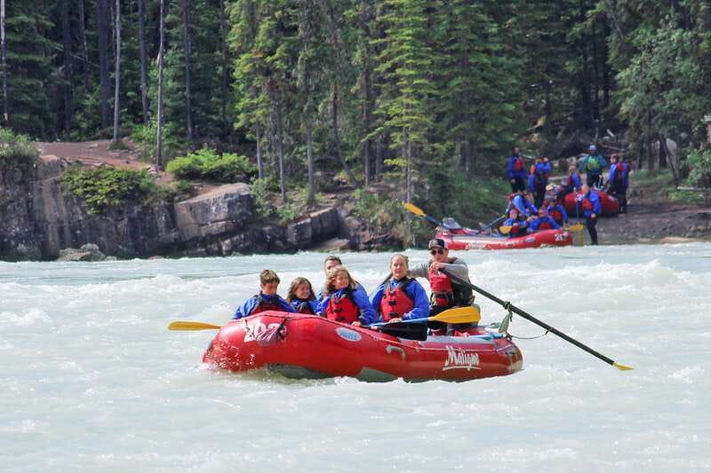 Jasper: Canyon Run Family Whitewater Rafting - Guides matter most when someone feels nervous