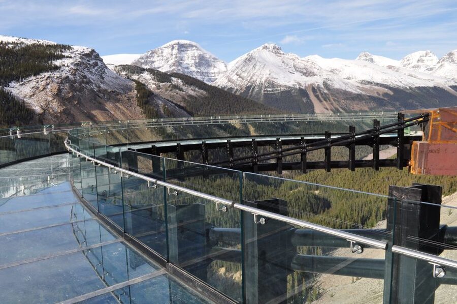 Jasper: Columbia Icefield Skywalk and Ice Explorer Ticket - How the Guides Shape the Experience