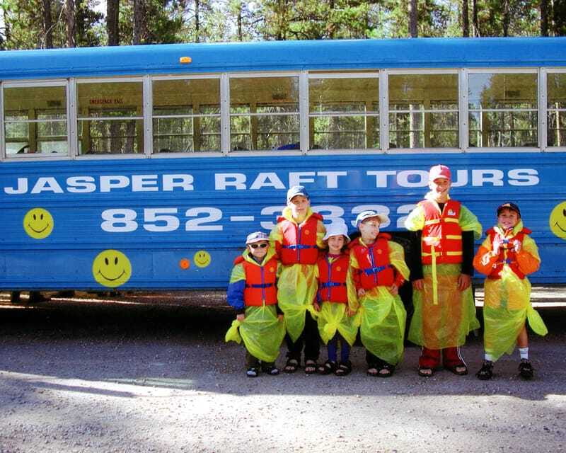 Jasper: Jasper National Park Easy 2-Hour Rafting Trip - Wildlife watching from the water