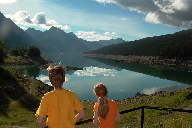 Jasper National Park Tour: Maligne Valley, Medicine Lake and Spirit Island - Is $154.71 a fair price?