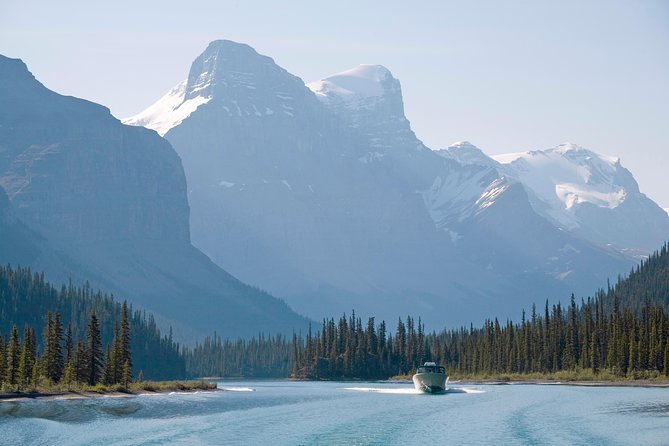 Jasper Wildlife & Sightseeing Tour with Maligne Lake Cruise - The 90-minute cruise to Spirit Island