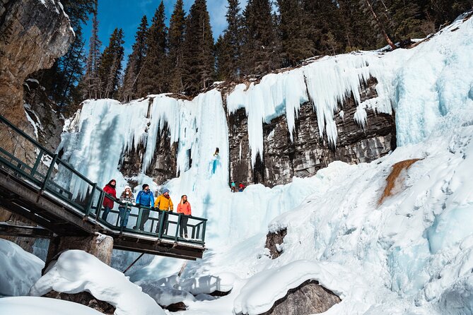 Johnston Canyon Icewalk - The lower falls: your first icy reward