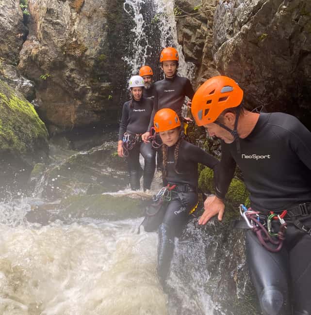 Kelowna: Adrenaline Canyoning Tour - The regular route and the high-rope option