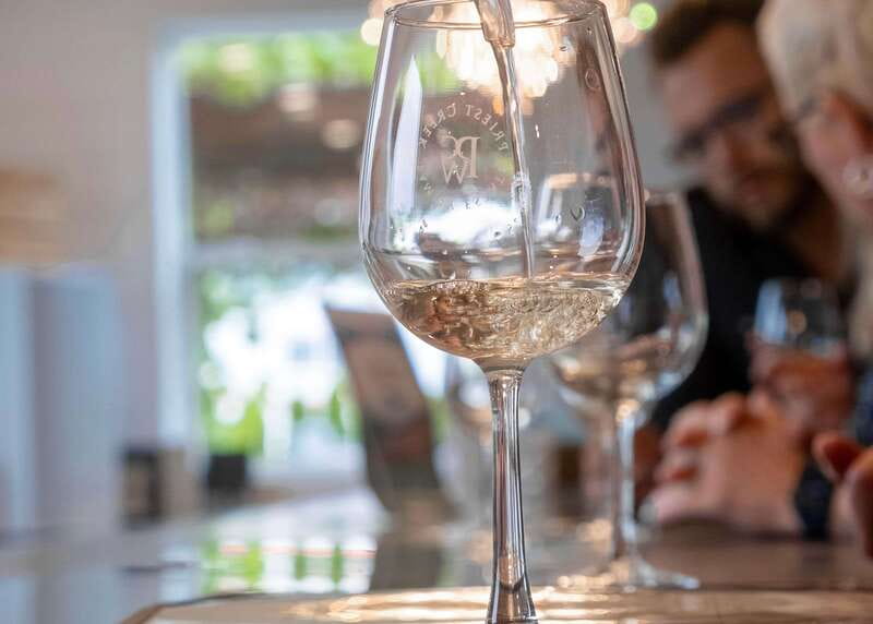 Kelowna: E-Bike Guided Wine Tour with Lunch & Tastings - Priest Creek and the second tasting
