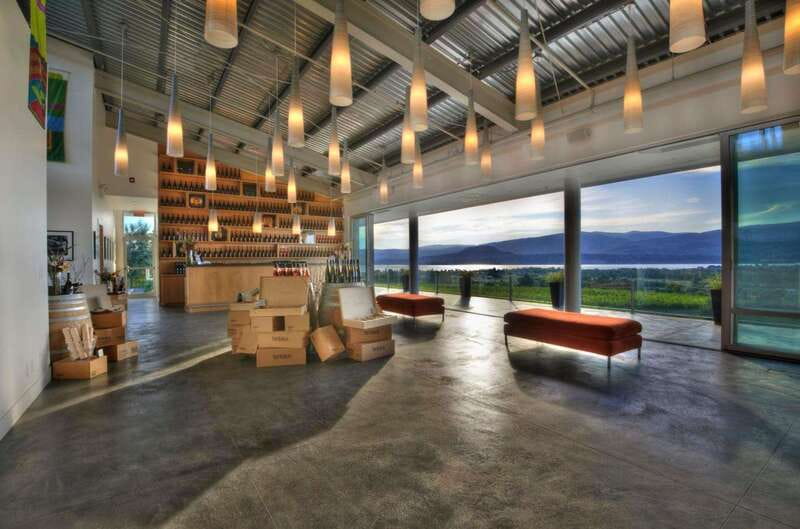 Kelowna: East Kelowna Half Day Guided Wine Tour - The guides make a real difference