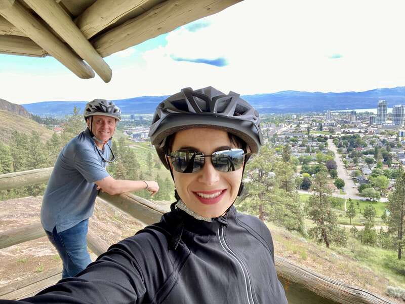 Kelowna: Okanagan Lake Guided E-Bike Tour with Picnic - Why this three-hour ride works