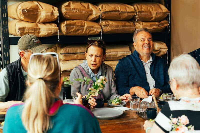 Kelowna: Walking Food Tour with 7 Tastings and 4 Drinks - Why this is a smart first afternoon in Kelowna