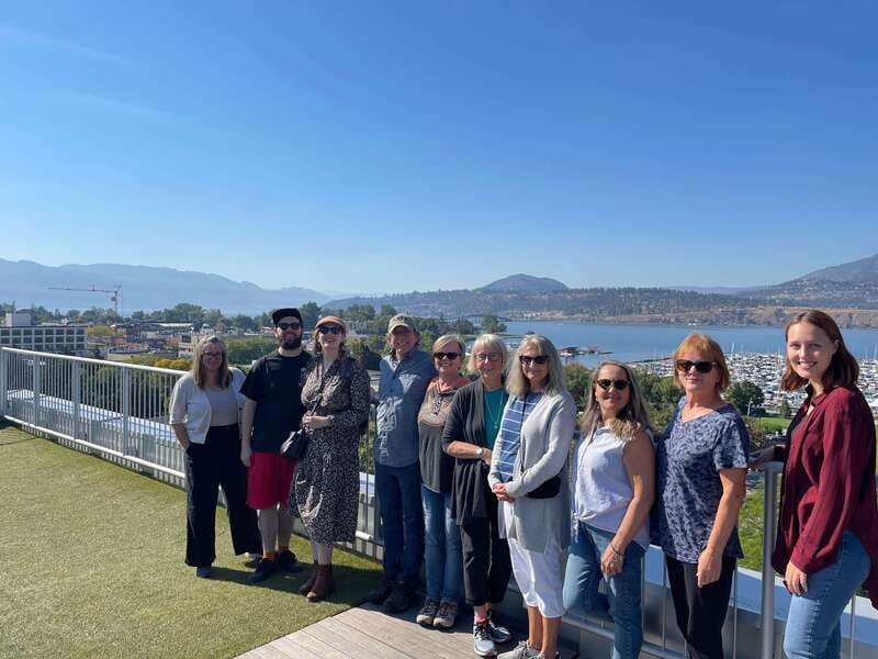 Kelowna: Walking Food Tour with 7 Tastings and 4 Drinks - The Innovation Centre and Kasugai Gardens