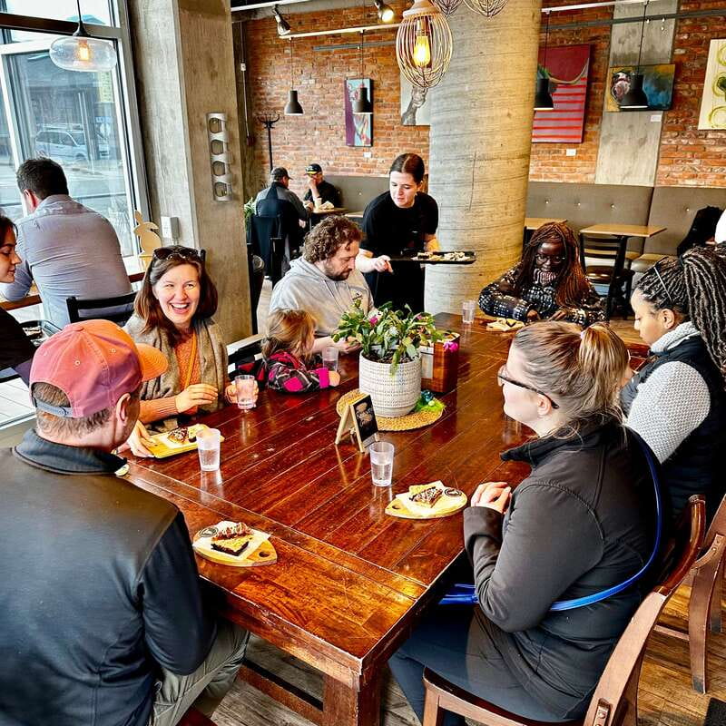 Kelowna: Walking Food Tour with 7 Tastings and 4 Drinks - Starting at the Laurel Packinghouse