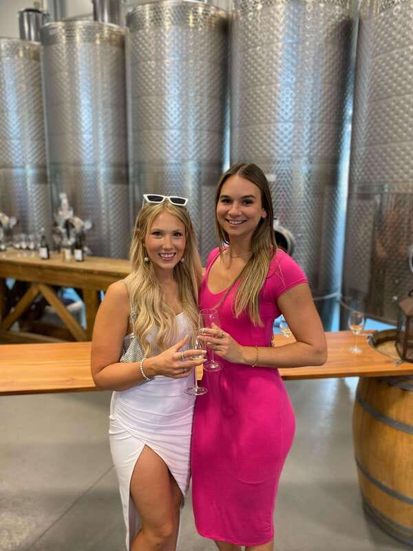 Kelowna: West Kelowna Full Day Guided Wine Tour - Why West Kelowna makes a good wine day
