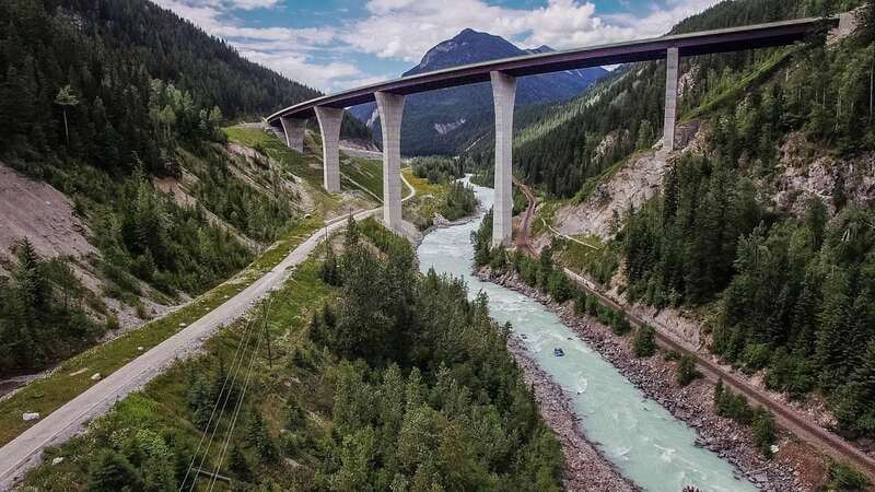 Kicking Horse River: Whitewater Rafting Experience - Practical tips for a smoother four hours