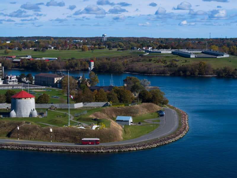 Kingston: Hop-On Hop-Off Trolley Tour - Old town and downtown are best handled in stages
