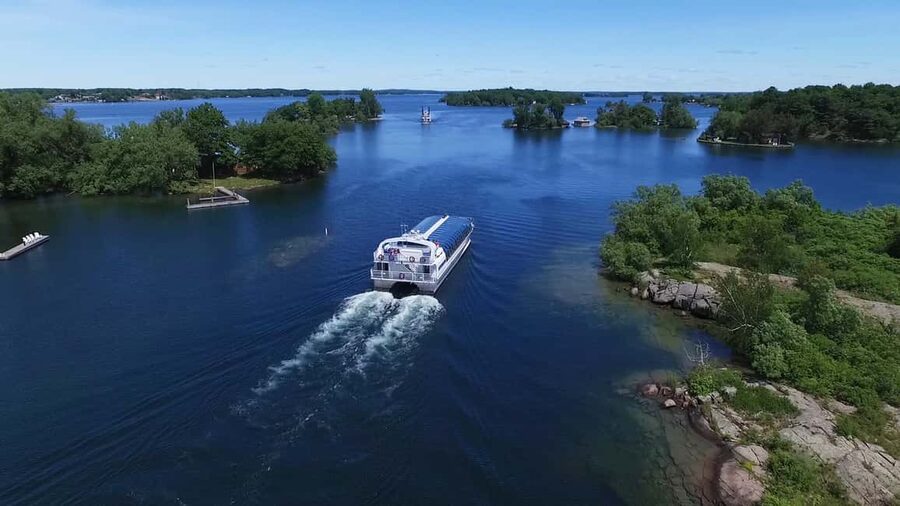 Kingston: Lunch Cruise of Thousand Islands - Mandalay Mansion and the return views