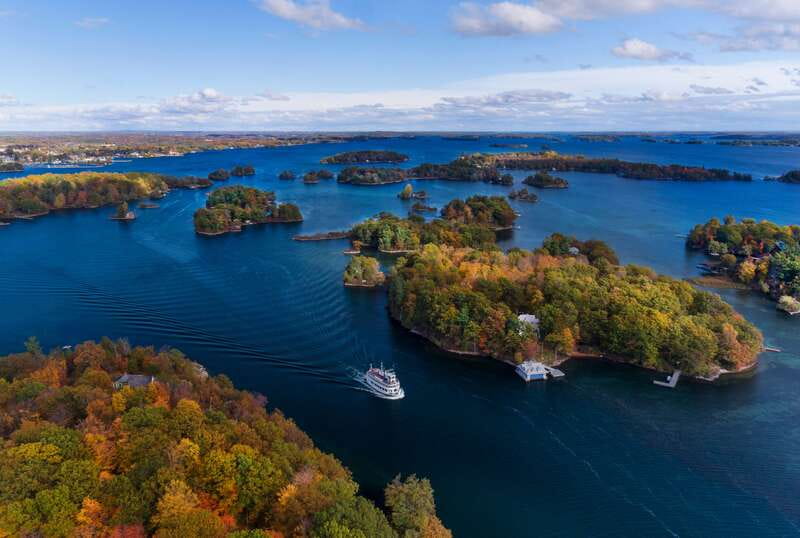 Kingston: Lunch Cruise of Thousand Islands - The first stretch: Kingston from the water