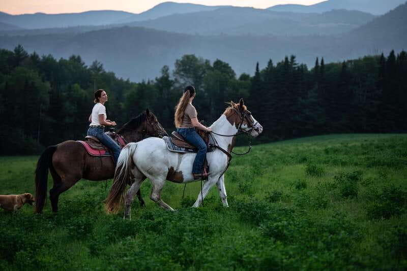 La Bleuetière: A charming introduction to horseback riding - Getting into the saddle safely