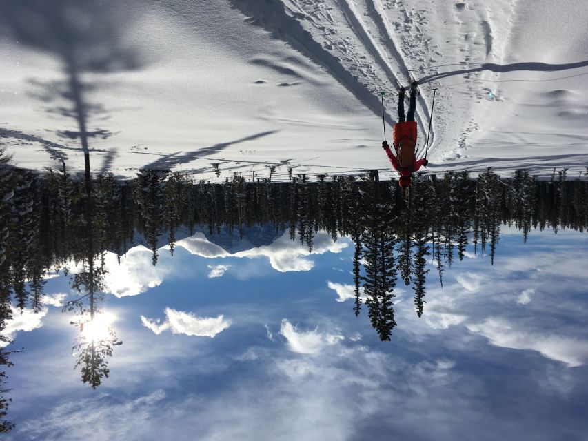 Lake Louise: Cross Country Skiing Lesson with Tour - Four hours on the trails around Lake Louise