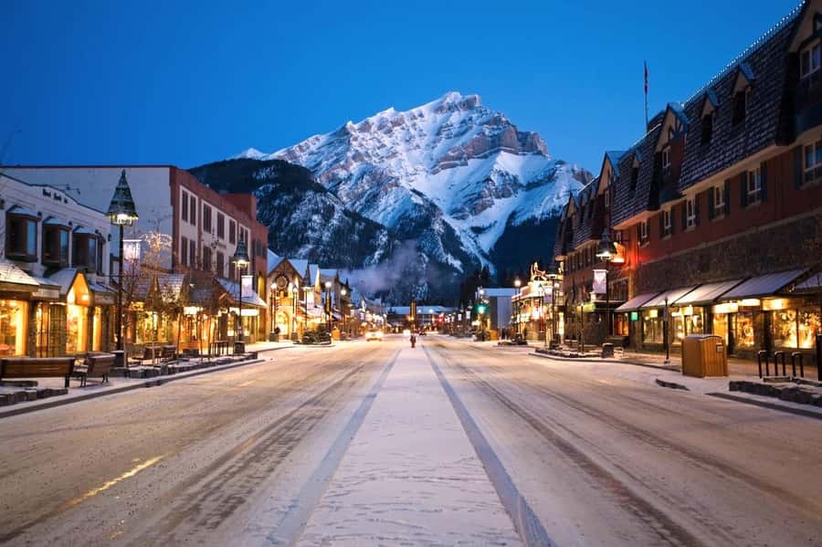 Lake Louise, Moraine, & Emerald: From Calgary/Canmore/Banff - Moraine Lake from June 1 to October 14