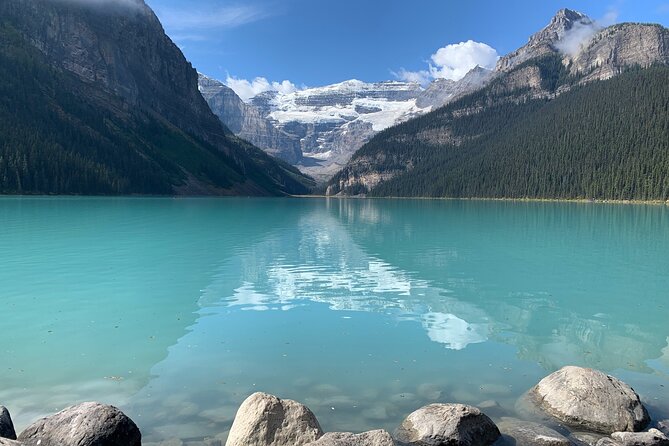 Lake Louise, Moraine Lake and the Icefields Parkway Full-Day Tour - Lake Louise gives you the classic view