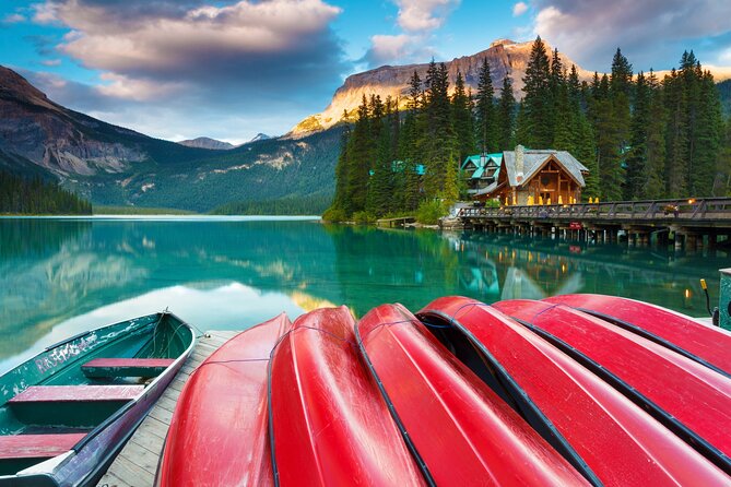 Lake Louise Moraine Lake Johnston Canyon 1.5h Half Day Tour - Key points at a glance