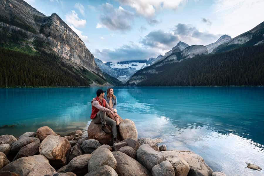 Lake Louise,Moraine Lake,Yoho NP,Johnston Canyon & BanffTour - A full Rocky Mountain day from Calgary