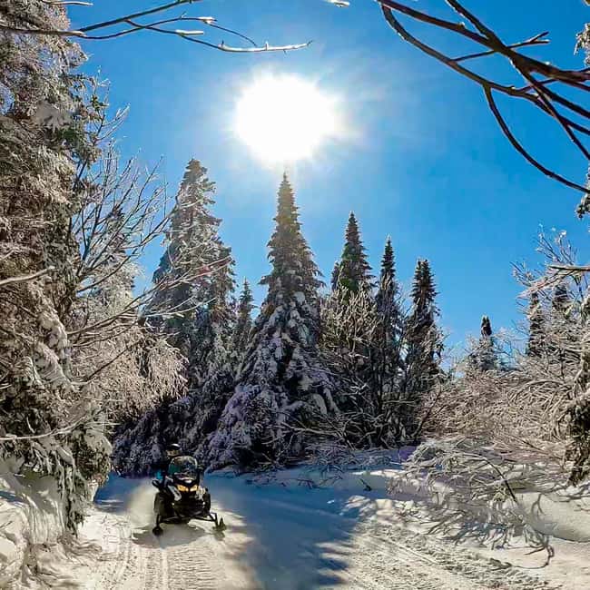 Laurentians: Snowmobile Guided Tour - Key points to know before you ride