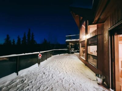 Madeline Lake: Aurora Lodge and Aurora Chasing Tour