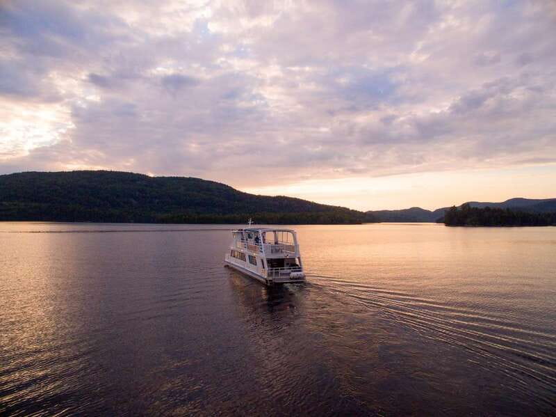 Mont-Tremblant: Guided Scenic Lake Cruise - Stories of the trembling mountain