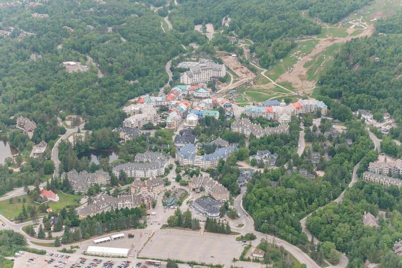 Mont Tremblant: Helicopter Tour with Optional Stopover - Seeing Mont Tremblant from a Robinson R44
