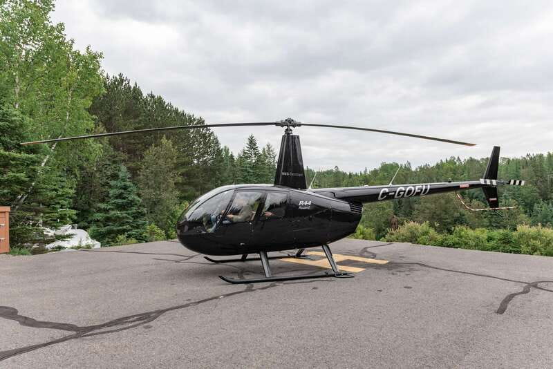 Mont Tremblant: Helicopter Tour with Optional Stopover - The first minutes over the red-pine forest