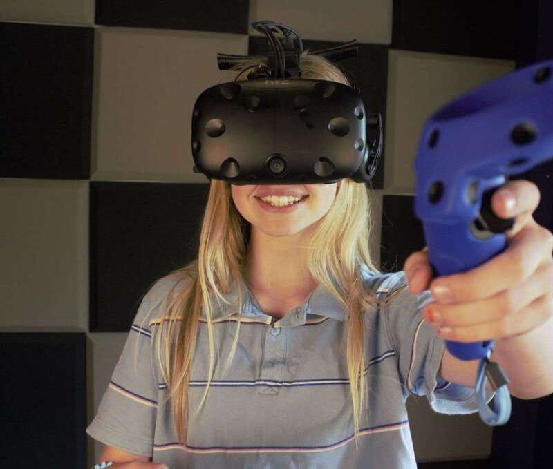 Mont Tremblant: Virtual Reality Gaming Session - Choosing from 35-plus games