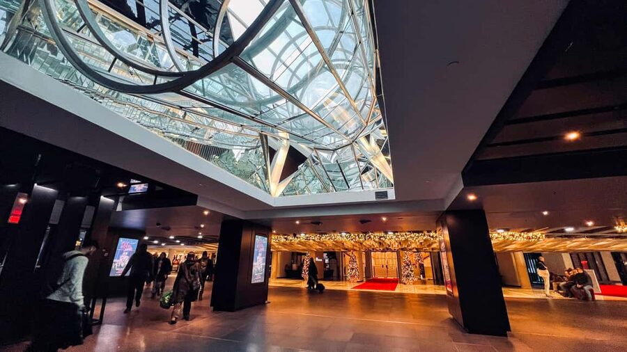 Montreal: 2-Hour Private Complete Hidden City Experience - Montreal Eaton Centre and the daily rhythm below ground