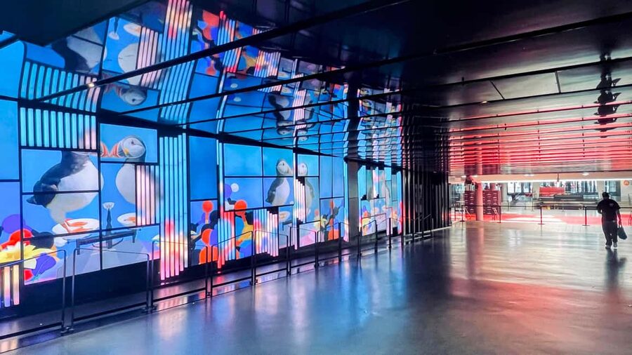 Montreal: 2-Hour Private Complete Hidden City Experience - Place des Arts and Complexe Desjardins
