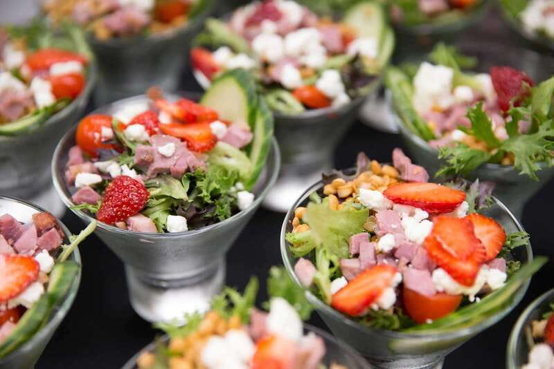 Montréal: 3 or 5-Course Dinner Cruise with DJ & Dancing - What arrives on the plate