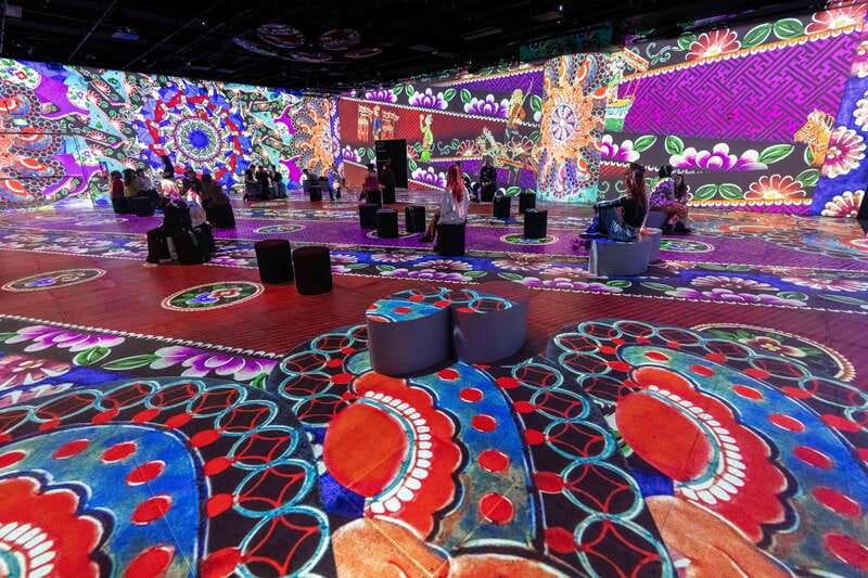 Montreal: 5 Attractions Pass - Choosing three Pink Collection experiences
