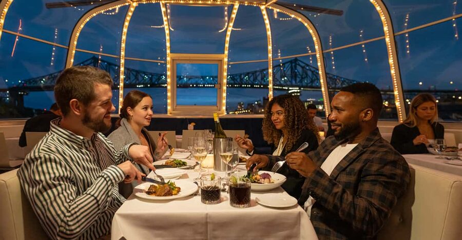Montreal: Bateau-Mouche Cruise with A La Carte Dinner Option - Setting out from Quai Jacques-Cartier at 7 PM