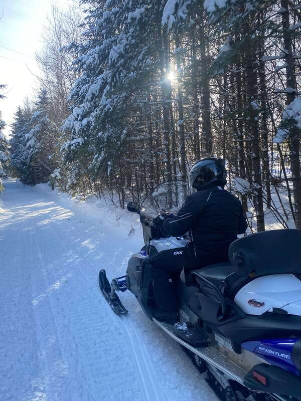 Montreal: Canadian Forest Guided Tour by Snowmobile - What the $402 price really covers
