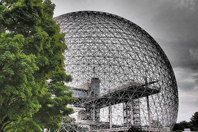 Montreal City Sightseeing Tour with Live Commentary - Live Commentary: The Tour Depends on the Guide