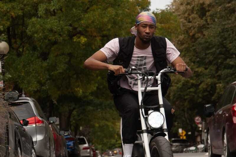 Montreal: E-Bike Sightseeing Tour - Neighborhoods beyond the usual sightseeing circuit