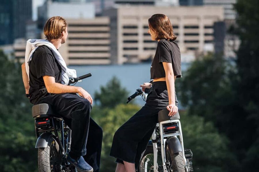 Montreal: E-Bike Sightseeing Tour - The morning ride: Mount Royal, markets, and Mile End