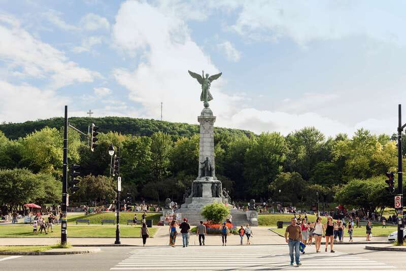 Montreal: Guided Bike Tour of City, Old Port & Plateau - The final drink and your bonus afternoon rental