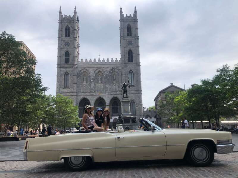 Montréal: Guided Tour in Vintage Convertible Cadillac - Spend the third hour above the city on Mount Royal