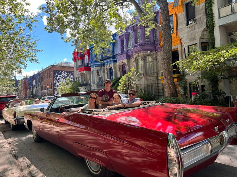 Montréal: Guided Tour in Vintage Convertible Cadillac - Start at Bonsecours Market in Old Montréal