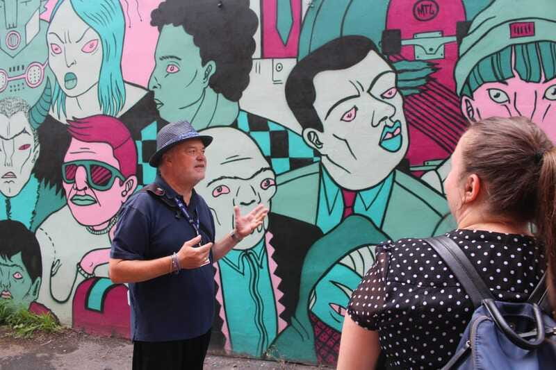 Montreal: Guided Walking Tour of Montreal's Murals - Walking conditions and practical planning