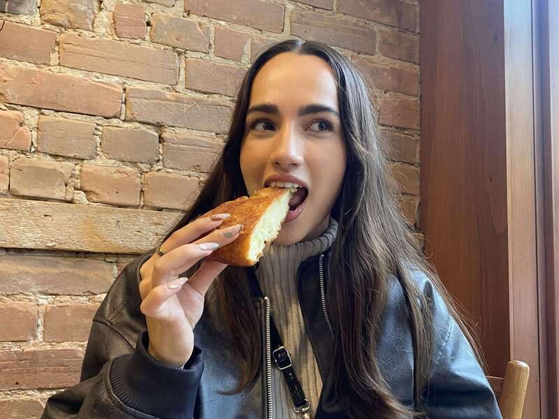 Montréal: Mile End Foodie Tour with Tasting - Small group, social afternoon