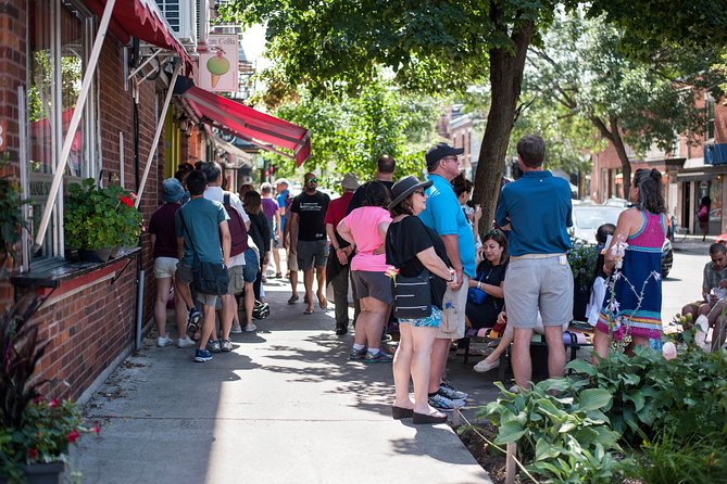 Montreal Mile End Local Guided Food Tour by Local Montreal Tours - Bagels, pastry, and the old Mile End food traditions