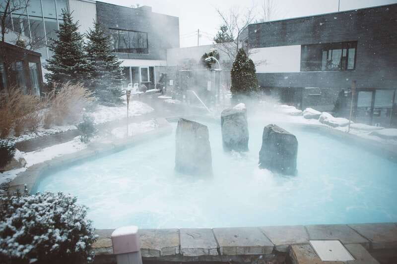 Montreal: Nordic Spa Thermal Experience - Quiet rooms, fireplaces, and the red-light area