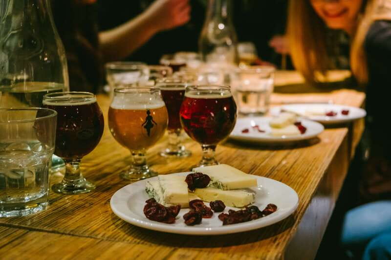 Montreal Old Port: Craft Brewery and Beer Tasting Tour - Why this Old Port beer walk works