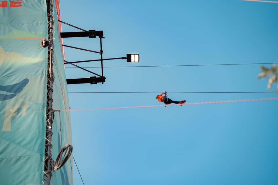Montreal Old Port: Urban Zipline Ticket - Key points to know before you book